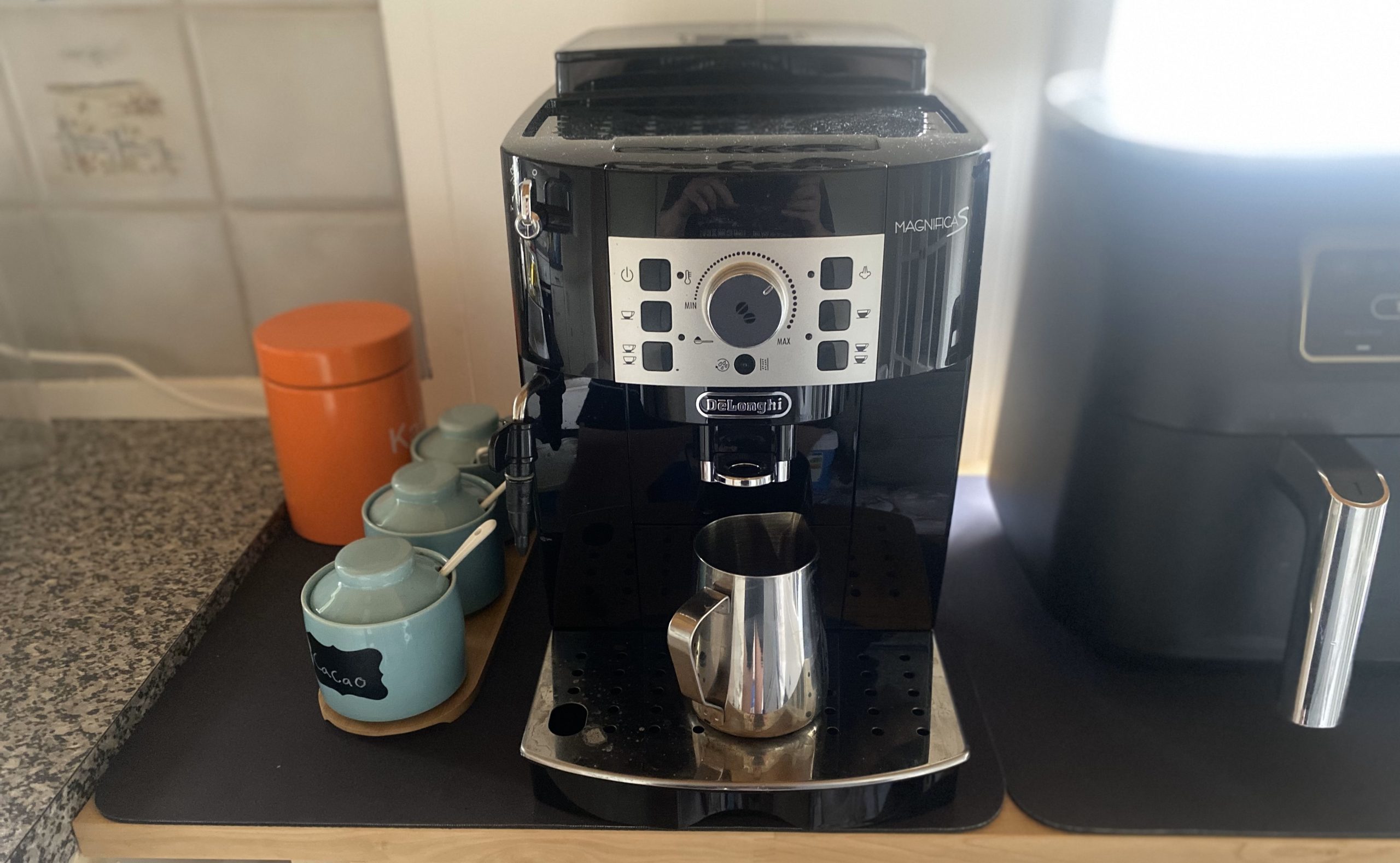 DeLonghi Magnifica S Anmeldelse Af Prisvenlig Espressomaskine